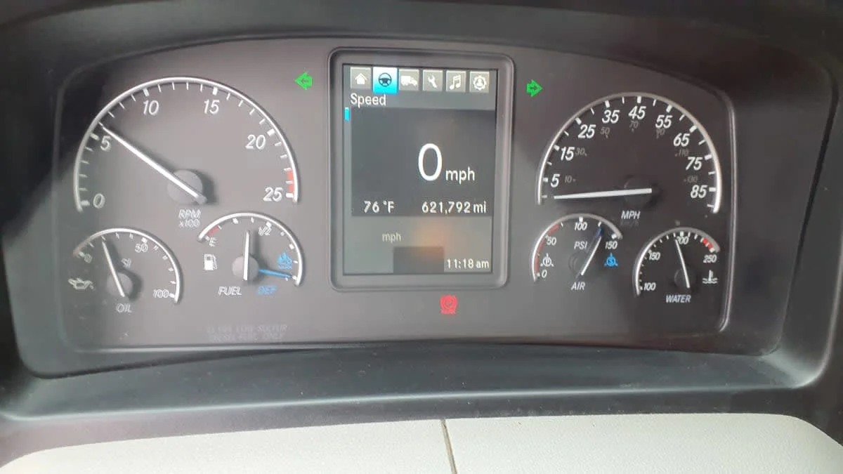 2021 Freightliner Cascadia in Bolingbrook, IL — photo 10