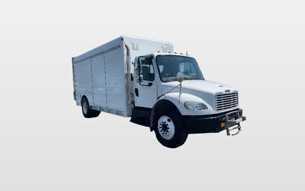 2020 Freightliner M2 106 - image 1