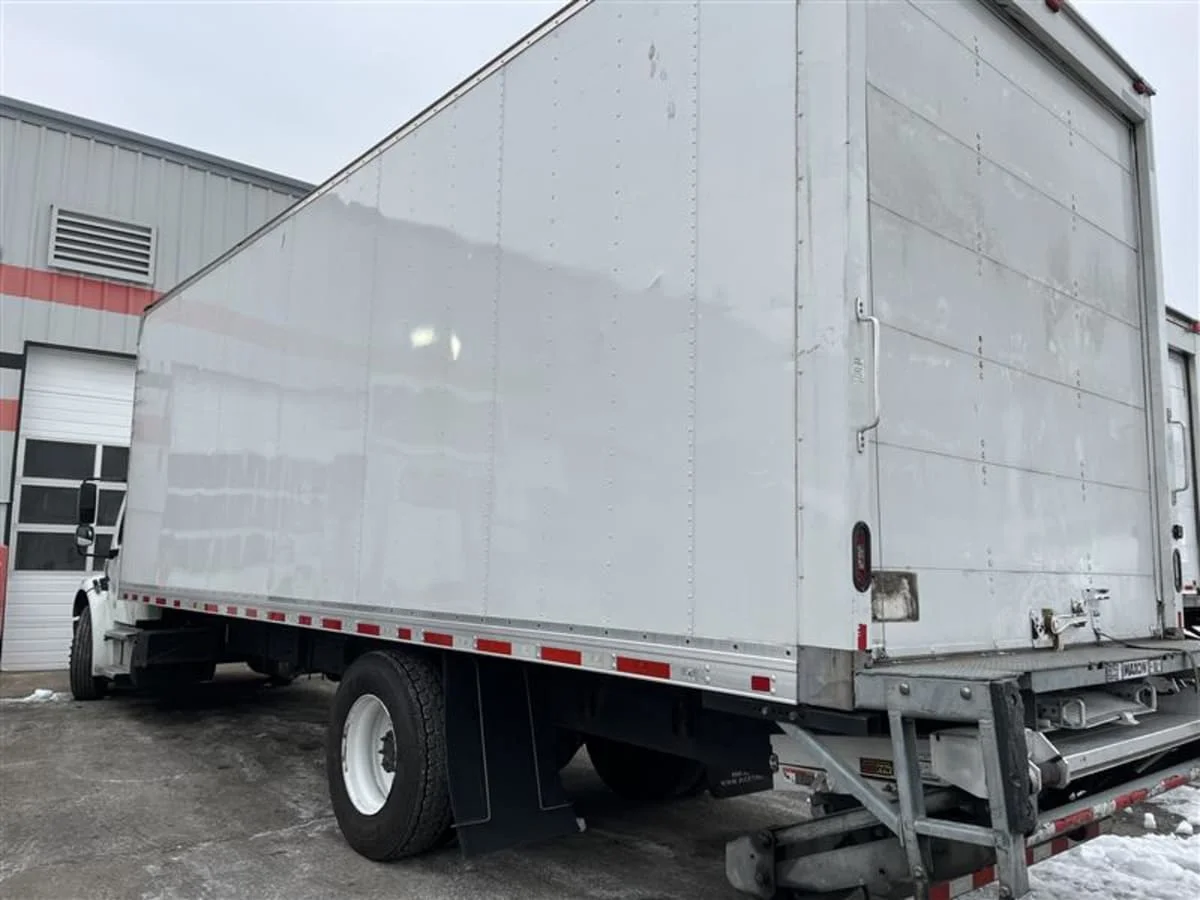 2019 Freightliner M2 106 - image 6