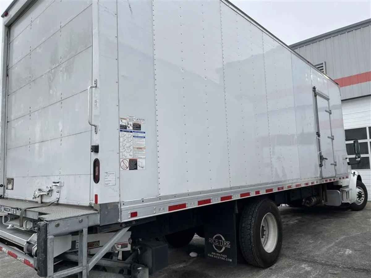 2019 Freightliner M2 106 - image 4