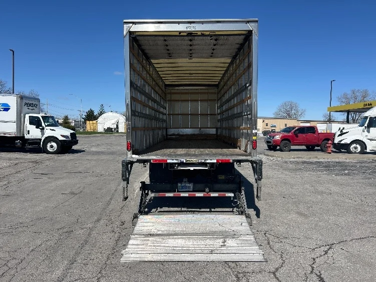 2023 Freightliner M2 106 - image 9