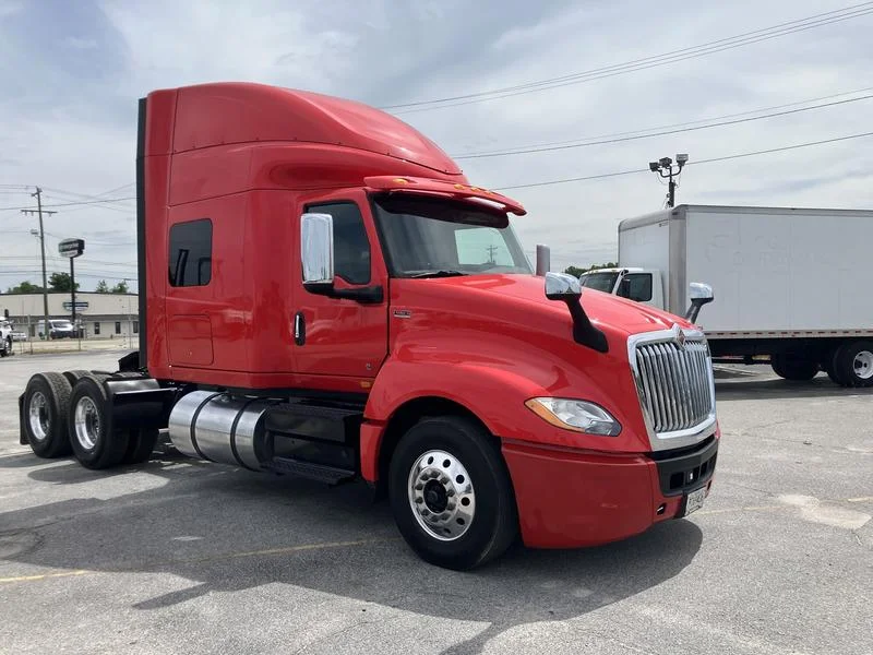 2022 International LT in Columbia