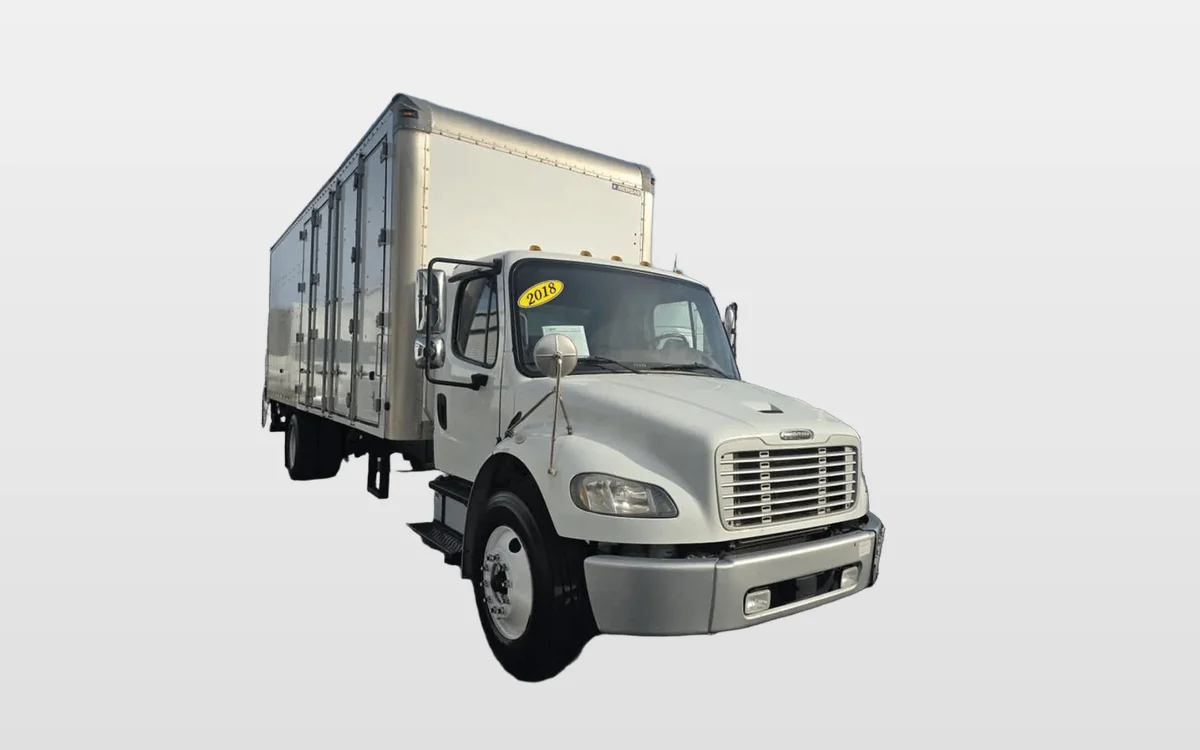 2018 Freightliner M2 106 - image 1