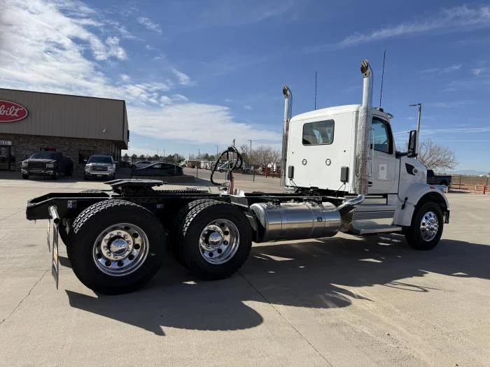 2027 Peterbilt 567 - image 6