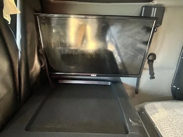 2022 FREIGHTLINER Cascadia 126 - image 26