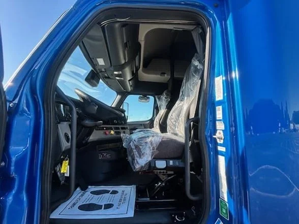 2022 FREIGHTLINER Cascadia 126 - image 16
