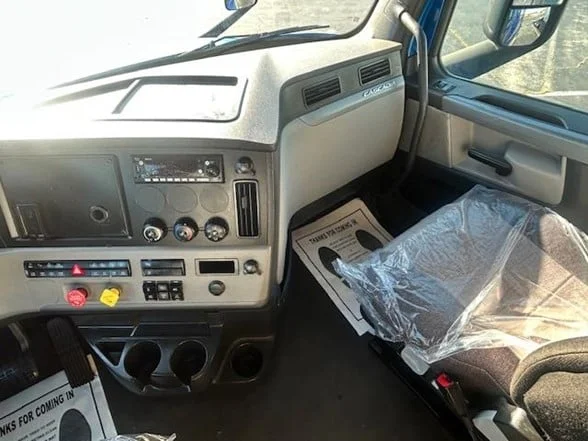 2022 FREIGHTLINER Cascadia 126 - image 25