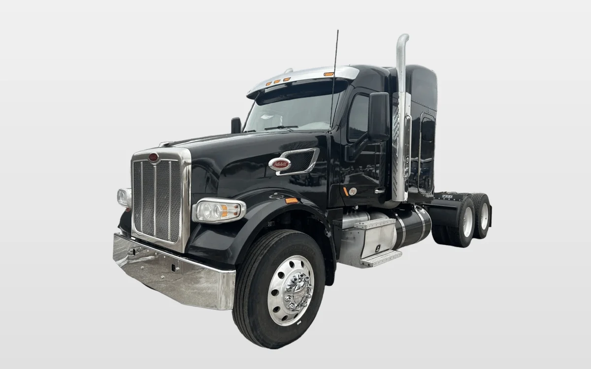 2021 PETERBILT 567 Sleeper - image 1