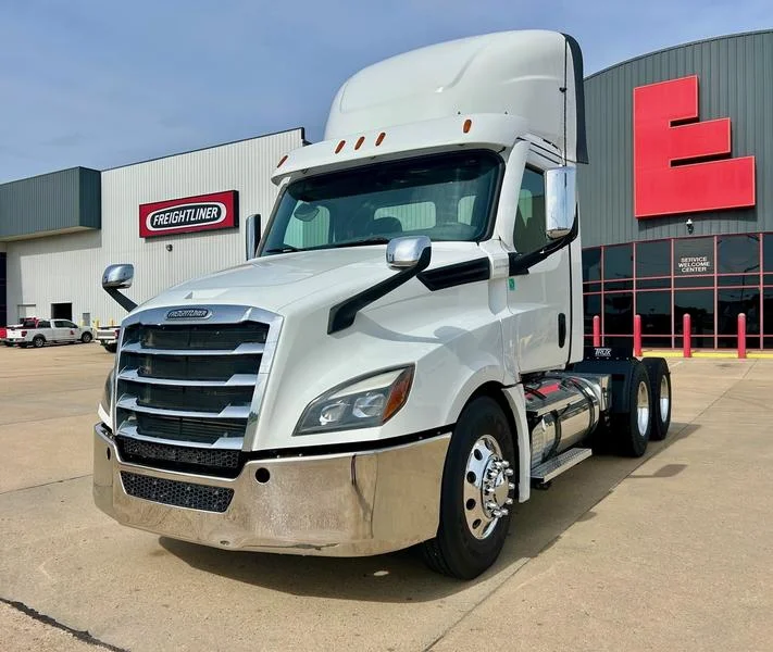 2020 Freightliner Cascadia