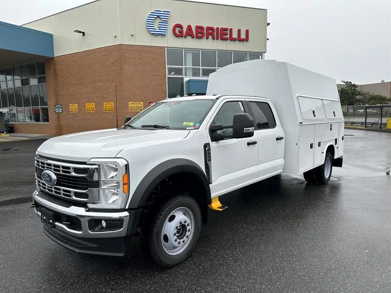 2023 Ford F-550