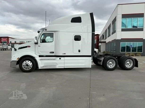 2024 Peterbilt 579 in Salt Lake City, UT — photo 9