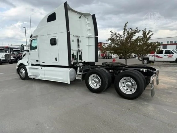 2024 Peterbilt 579 in Salt Lake City, UT — photo 8