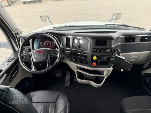 2024 Peterbilt 579 in Salt Lake City, UT — photo 12