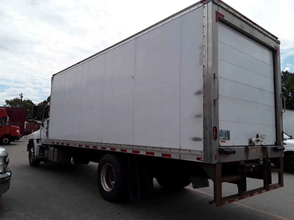 2020 Hino 268 in Salisbury, MA — photo 6