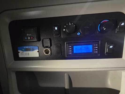2023 Kenworth T680 in Cedar Rapids, IA — photo 30