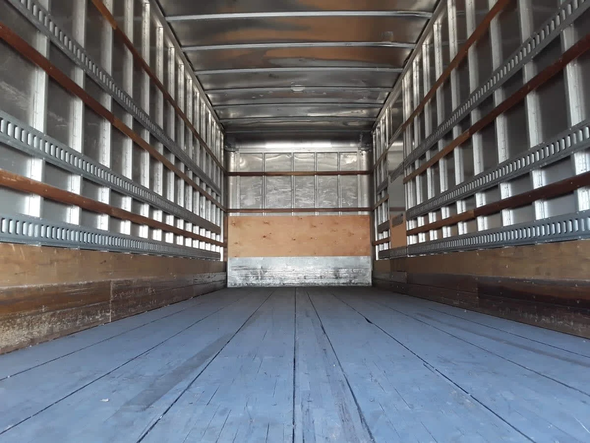 2019 International 4300 in Montebello, CA — photo 8