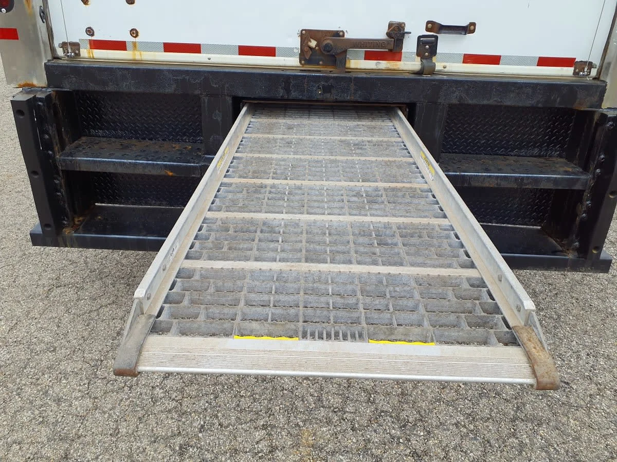 2019 International 4300 in Wayland, MI — photo 16