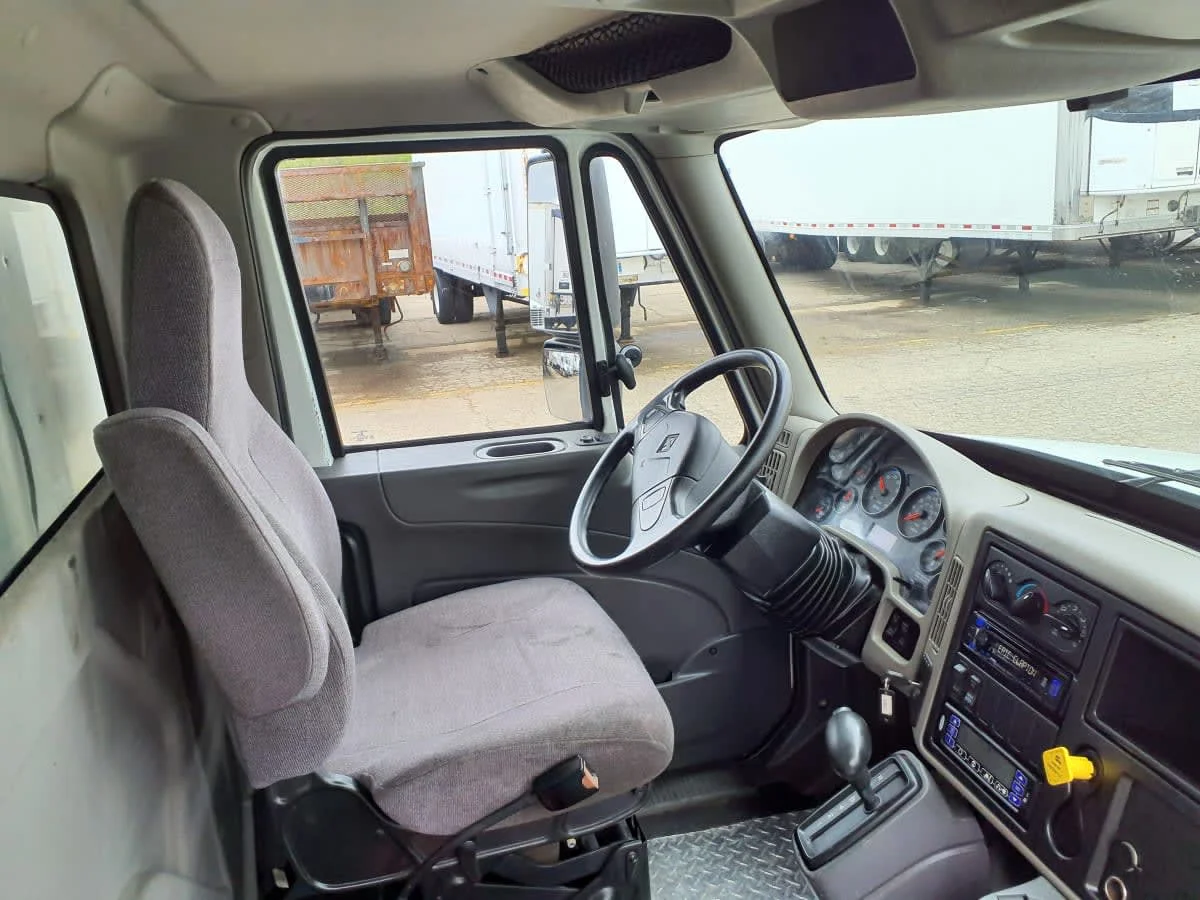 2019 International 4300 in Wayland, MI — photo 8