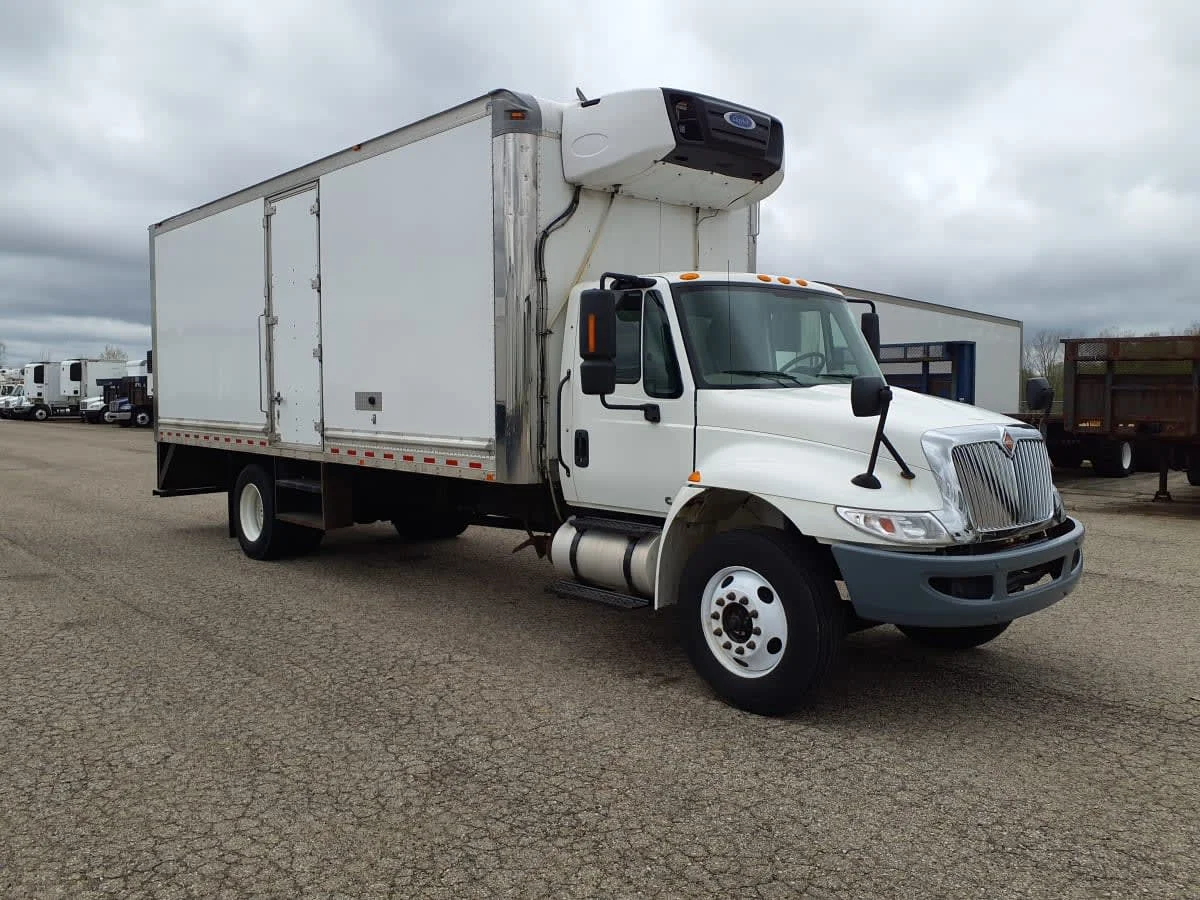 2019 International 4300 in Wayland, MI — photo 3