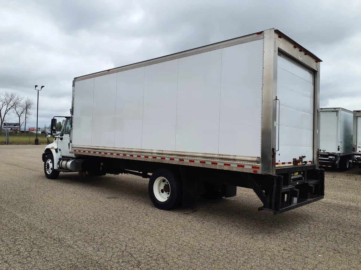 2019 International 4300 in Wayland, MI — photo 6