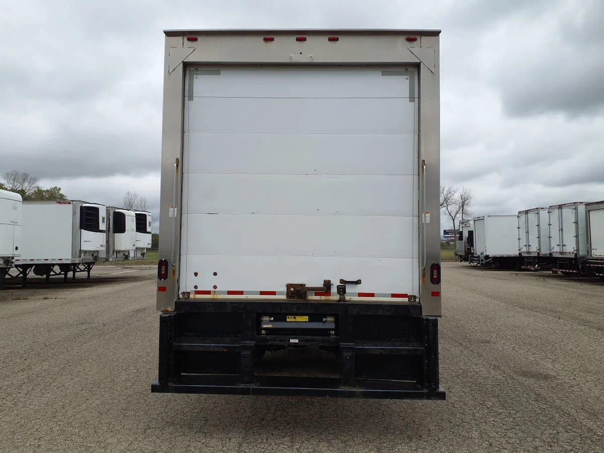 2019 International 4300 in Wayland, MI — photo 5