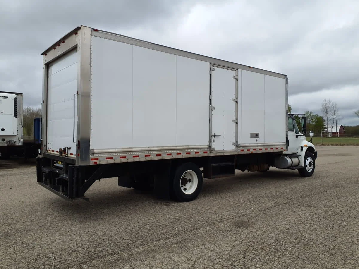 2019 International 4300 in Wayland, MI — photo 4