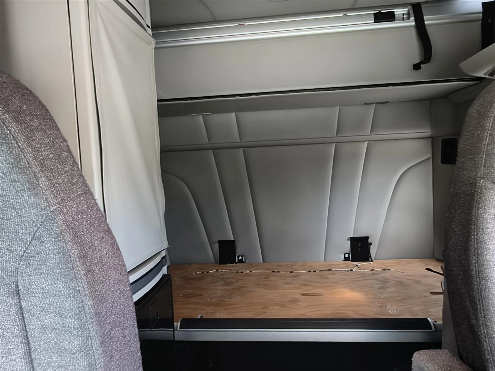 2020 Peterbilt 579 in Fort Lauderdale, FL — photo 13
