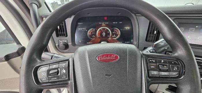 2023 Peterbilt 567 - image 15