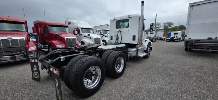 2023 Peterbilt 567 - image 6