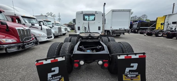 2023 Peterbilt 567 - image 5