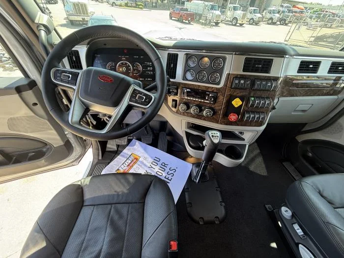 2026 Peterbilt 589 - image 28