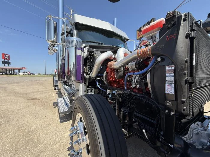 2026 Peterbilt 589 - image 18