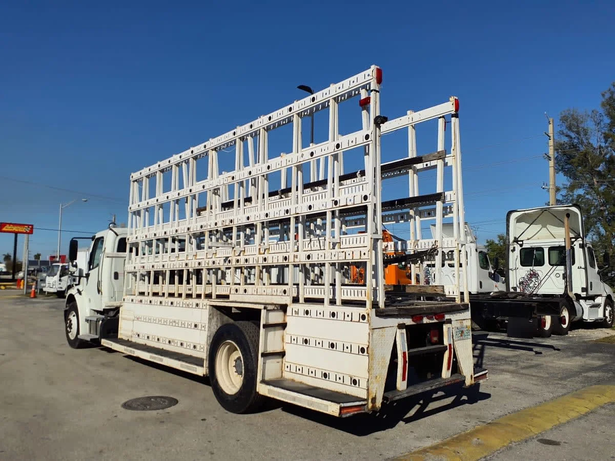 2020 Freightliner M2 106 in Davie, FL — photo 6