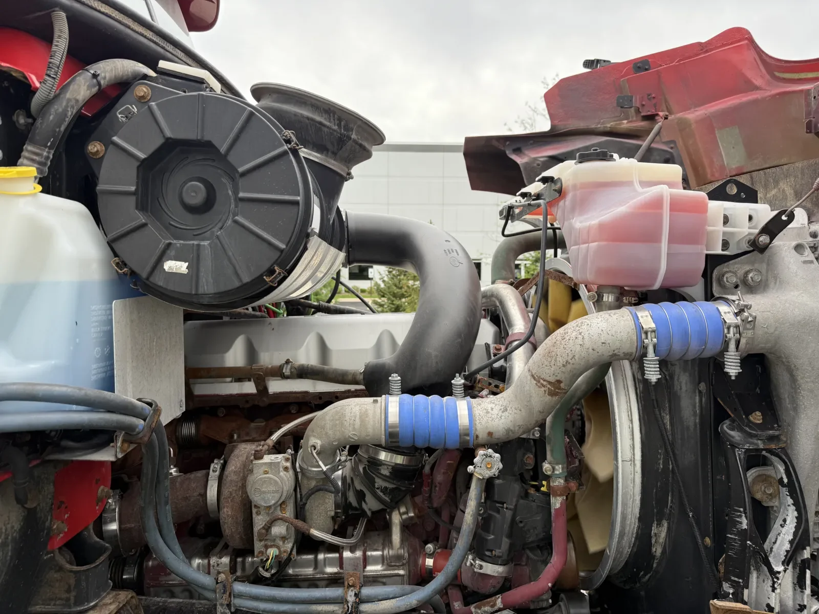 2013 Mack Pinnacle in New Lenox, IL — photo 13