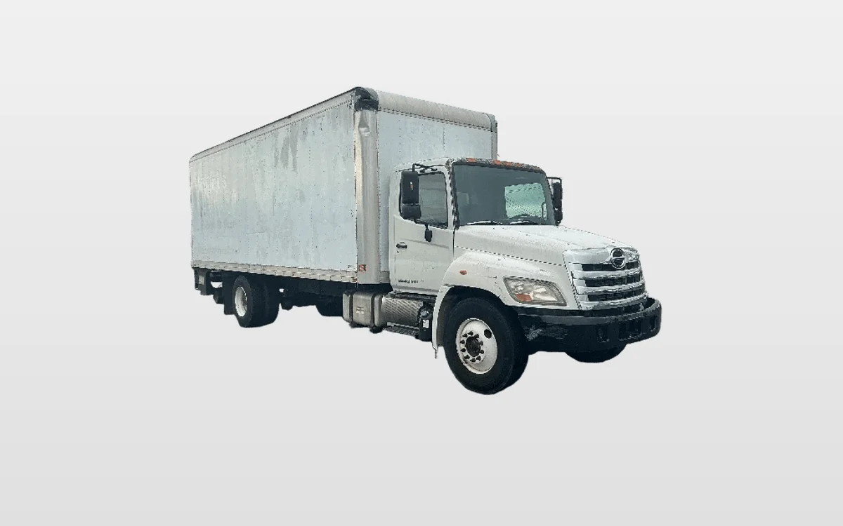 2012 Hino 268 - image 1