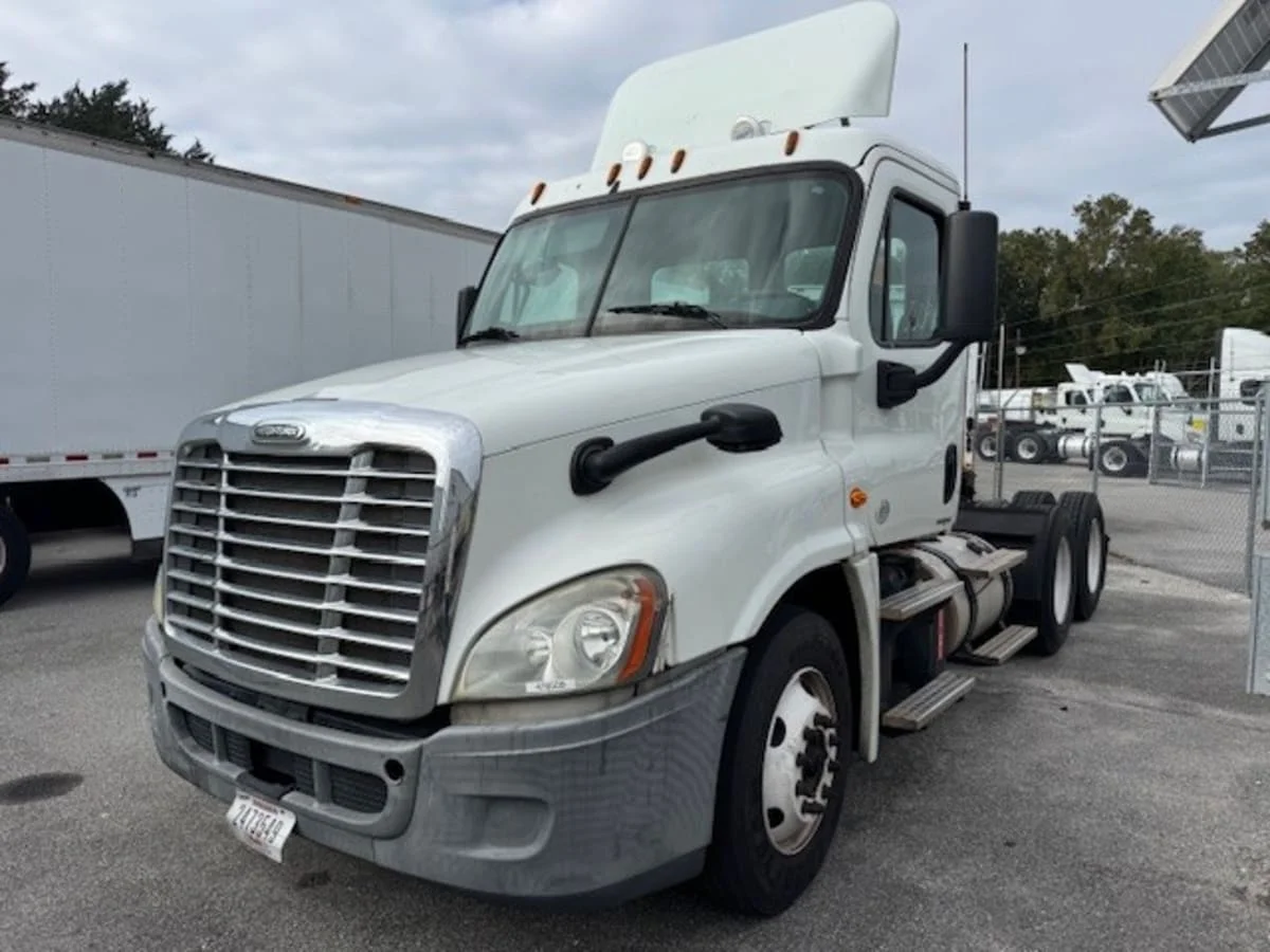 2012 Freightliner Cascadia in Jacksonville, FL