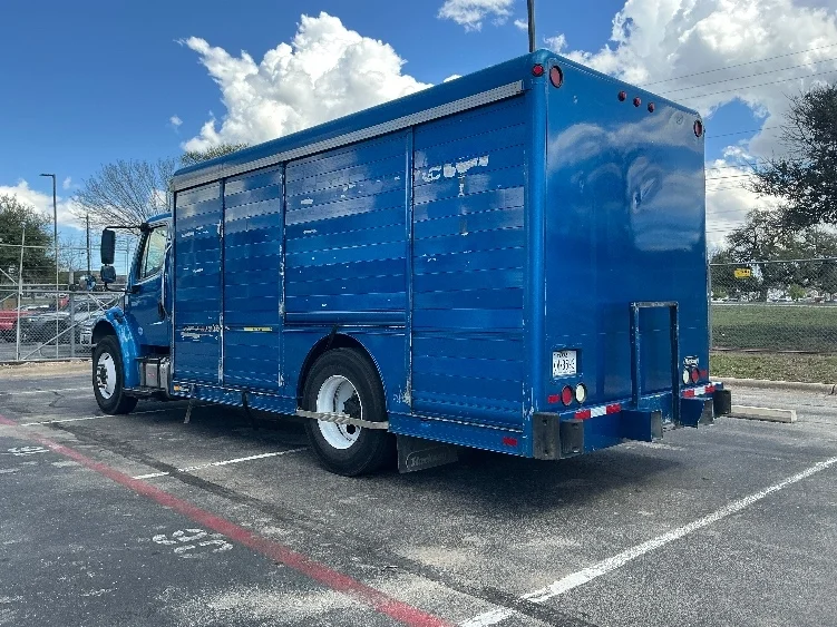 2020 Freightliner M2 106 - image 6