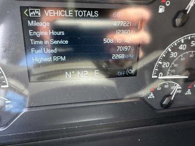 2023 Volvo VNL 860 - image 16