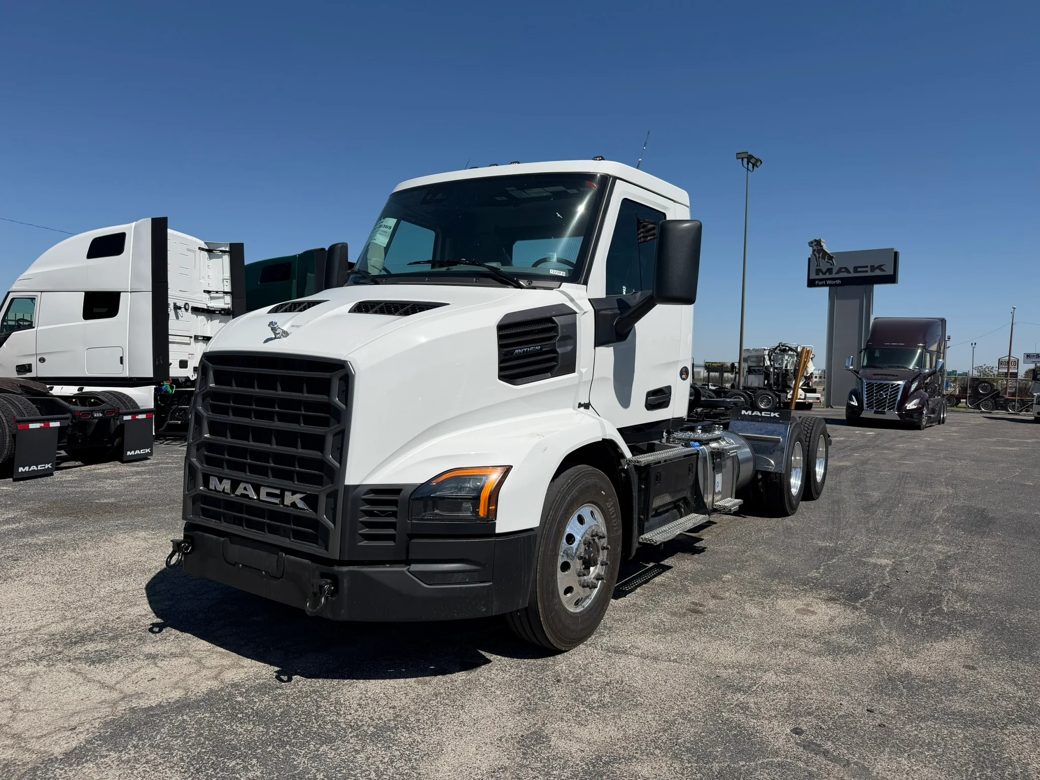 2027 Mack Anthem in Fort Worth, TX