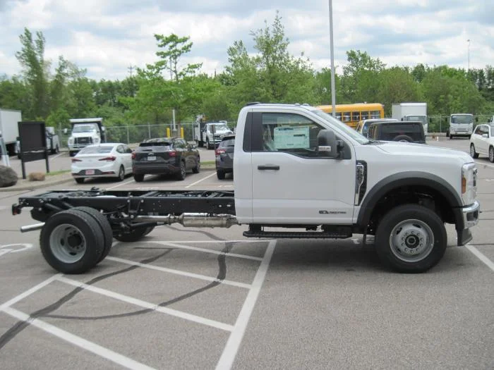 2026 Ford F-600 — photo 6