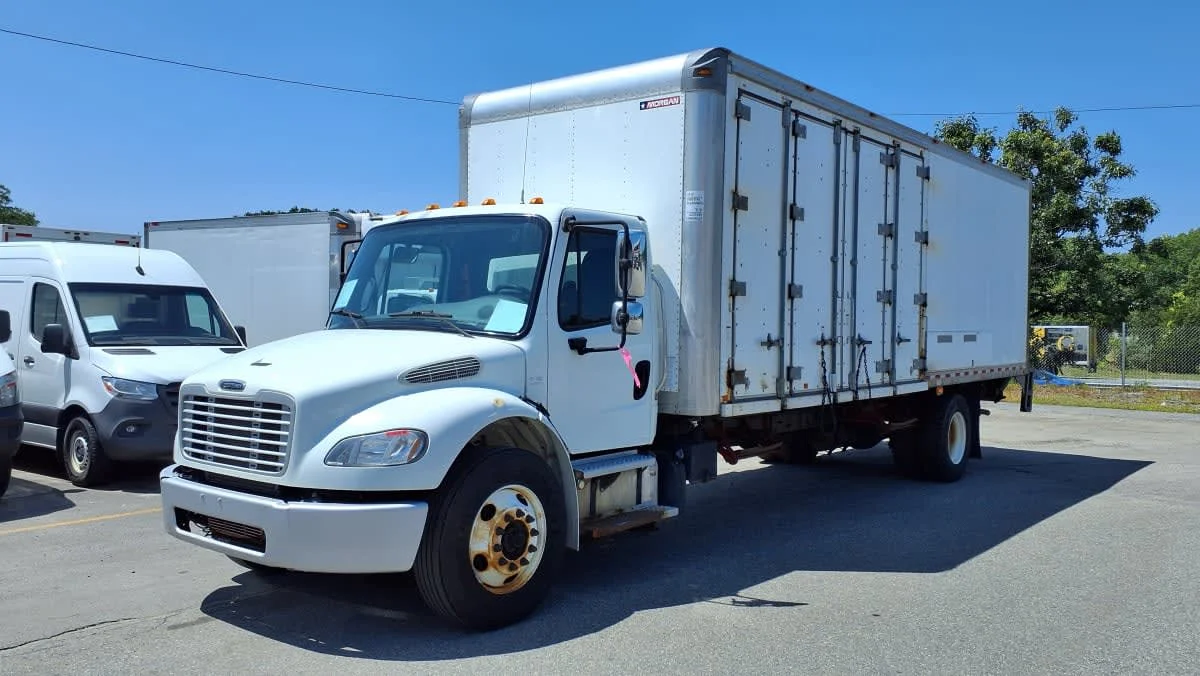 2019 Freightliner M2 106