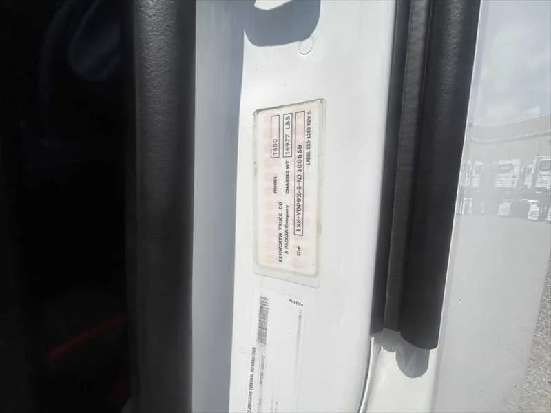 2022 Kenworth T680 in Memphis, TN — photo 12