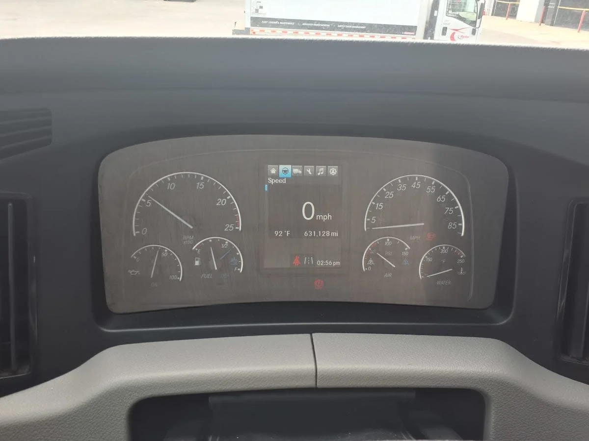 2021 Freightliner Cascadia in Taylor, MI — photo 9
