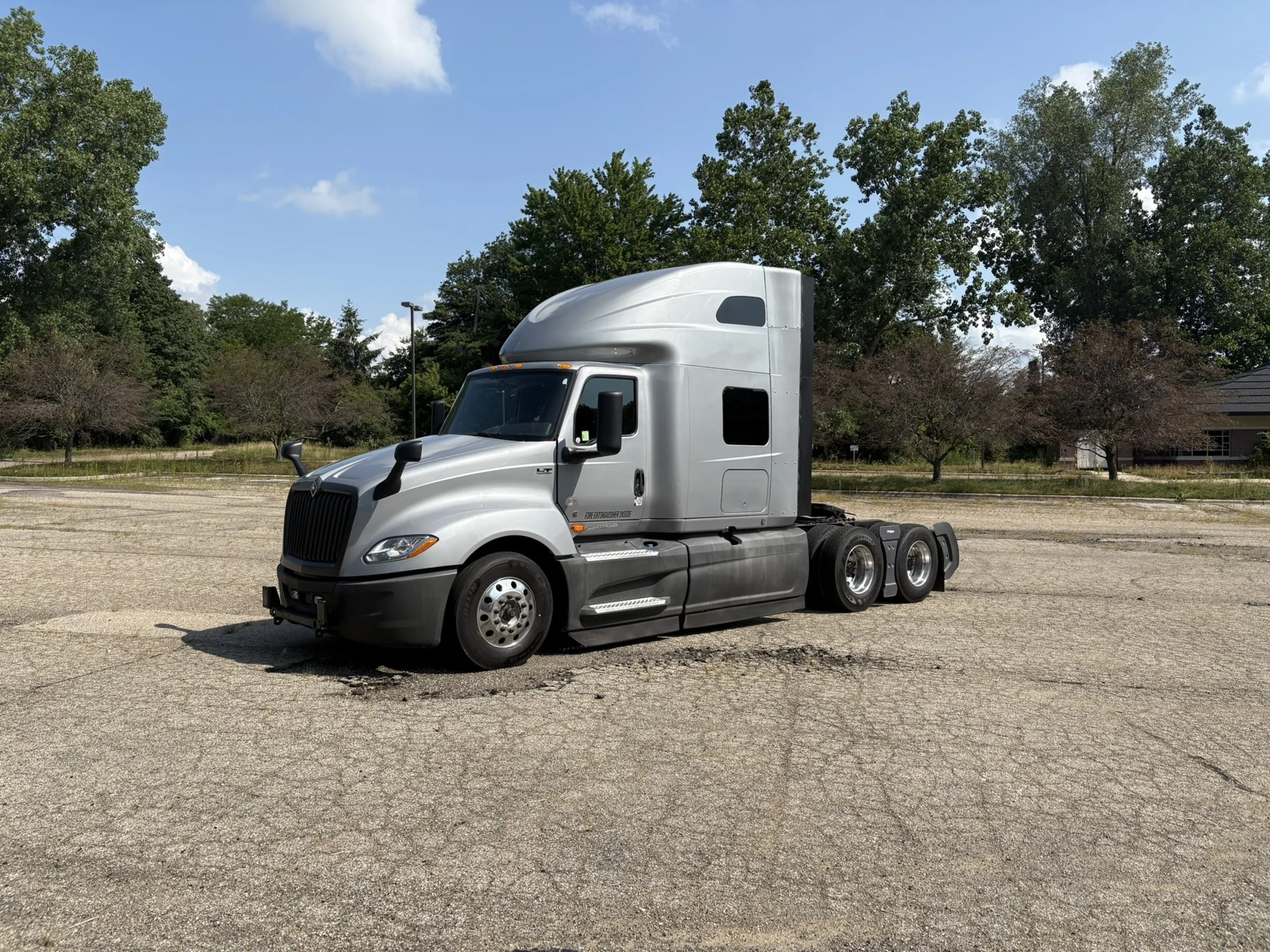 2022 International LT