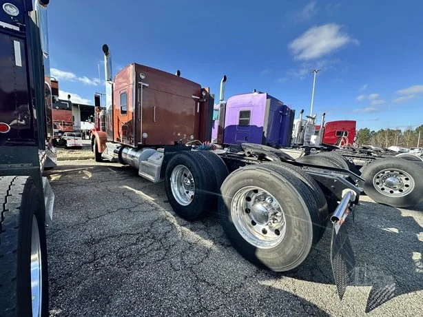 2023 Kenworth W900 in GA — photo 3