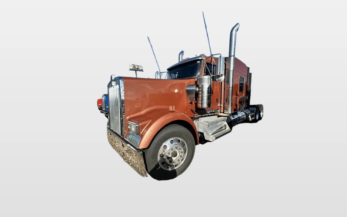2023 Kenworth W900 - image 1