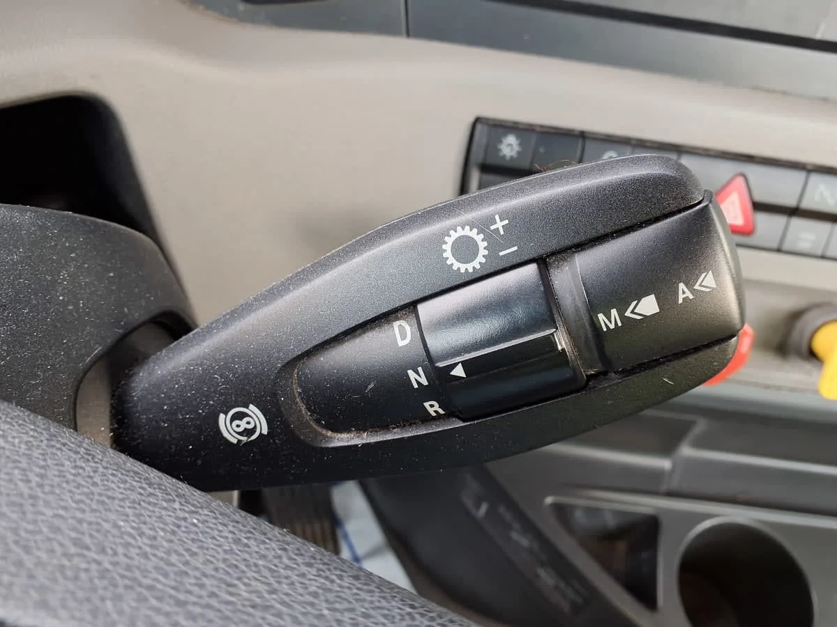 2020 Freightliner Cascadia - image 11