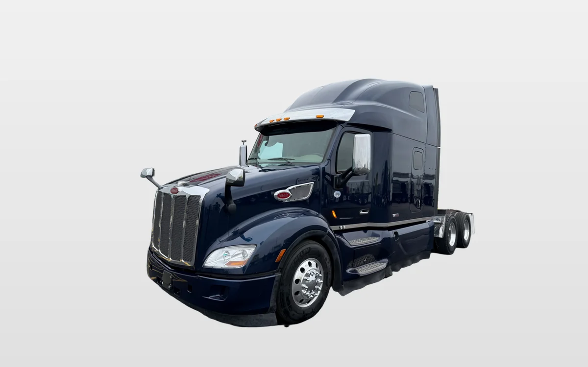 2022 PETERBILT 579 - image 1