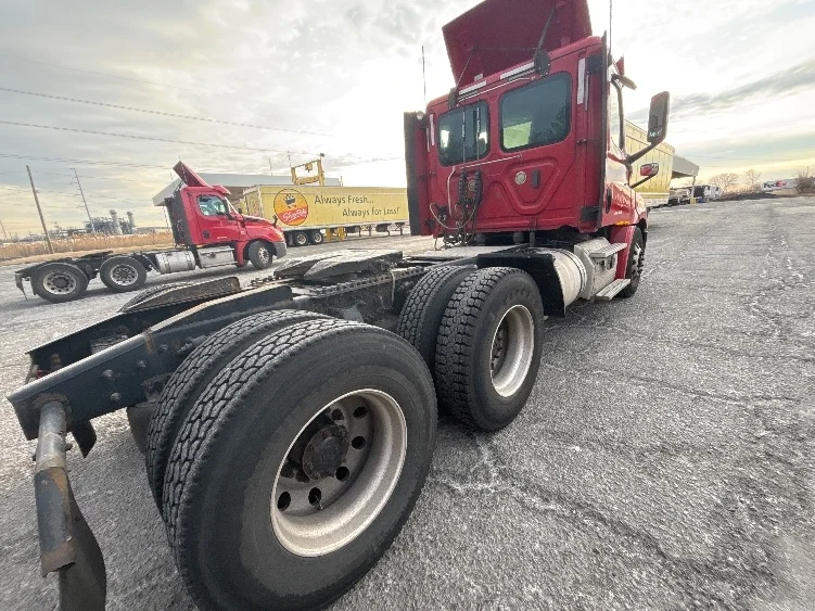 2019 Freightliner Cascadia in Cranbury, NJ — photo 7