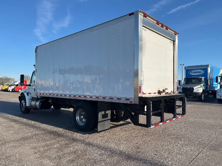 2021 International MV - image 6